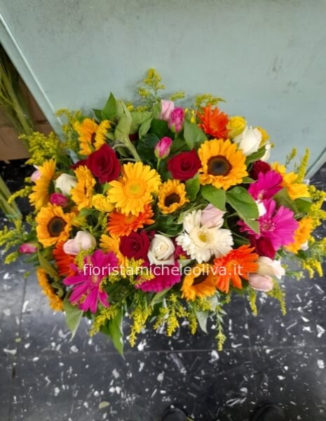 Bouquet Bilancia multicolore fiorito