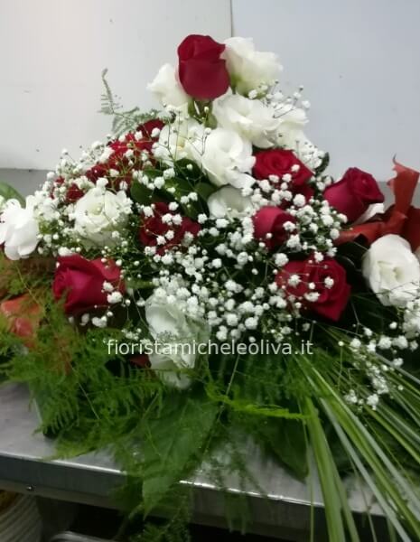 Centrotavola con Rose e Lisiantus